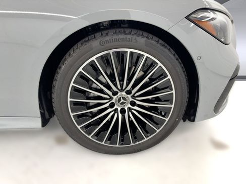 New 2026 Mercedes-Benz CLE 300 4MATIC Coupe image 12