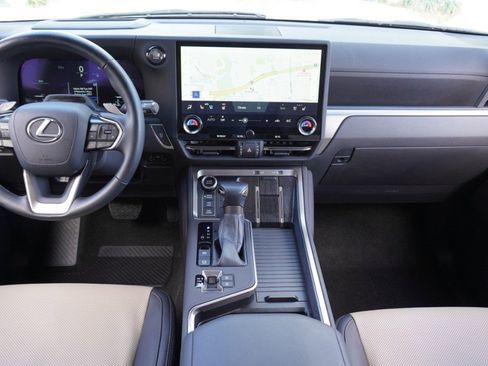 Certified 2024 Lexus GX 550 image 28