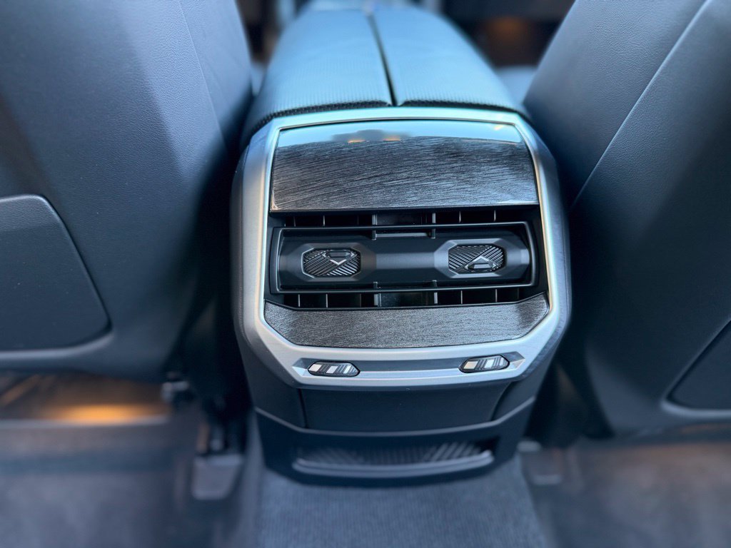 Used 2024 BMW 740i RWD image 54