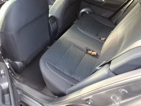 Used 2024 Nissan Kicks SV image 32