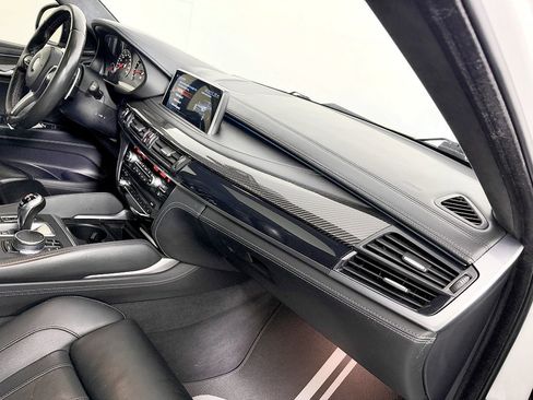 Used 2017 BMW X6 M AWD/4WD image 56