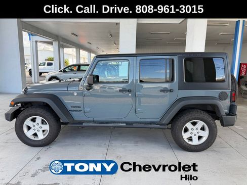 Used 2014 Jeep Wrangler Unlimited Sport w/ Quick Order Package 24S AWD/4WD image 2