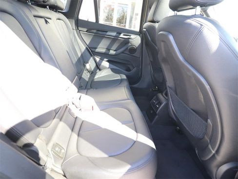 Used 2017 BMW X1 xDrive28i image 21