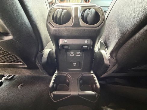 Used 2023 Jeep Gladiator Mojave w/ Safety Group AWD/4WD image 32