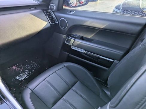 Used 2020 Land Rover Range Rover Sport HST image 14