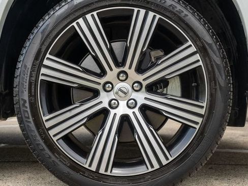 Used 2025 Volvo XC90 T8 Plus w/ Protection Package Premier AWD/4WD image 54