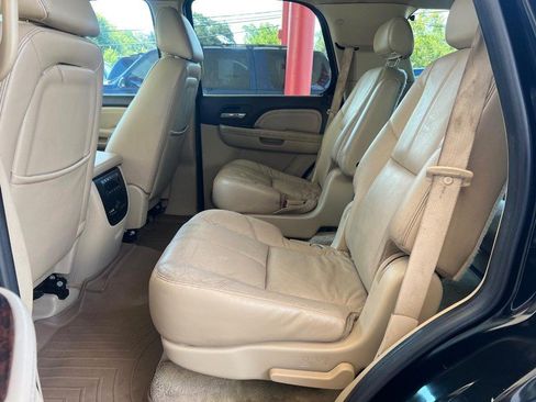 Used 2008 GMC Yukon Denali AWD/4WD image 9