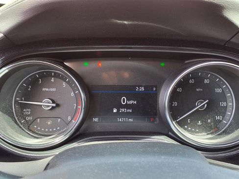 Used 2023 Buick Encore GX Essence w/ Experience Buick Package FWD image 11