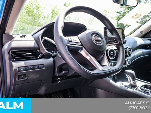 Used 2024 Nissan Sentra SV FWD image 21