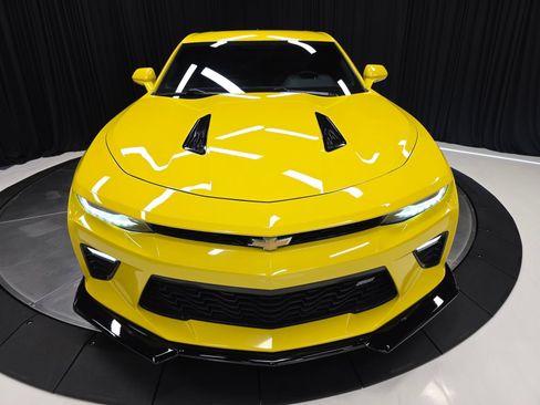 Used 2017 Chevrolet Camaro SS RWD image 45