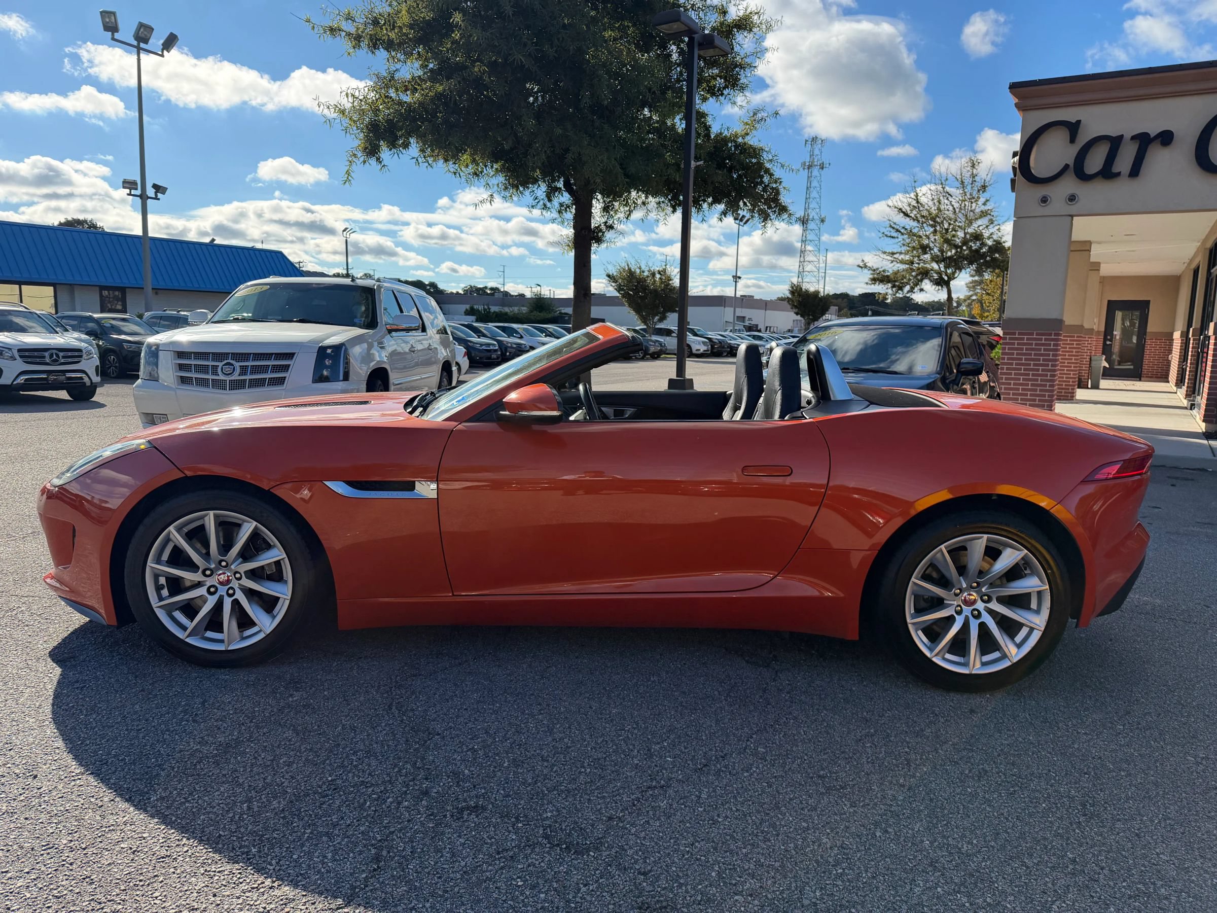 Used 2015 Jaguar F-TYPE Convertible RWD image 11