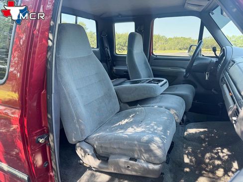 Used 1997 Ford F250 XLT image 18
