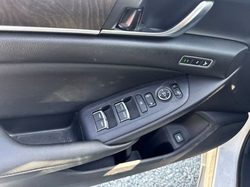 Used 2020 Honda Accord EX-L image 20