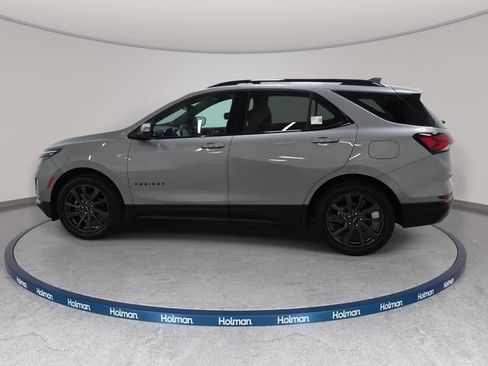 Used 2023 Chevrolet Equinox RS FWD image 9