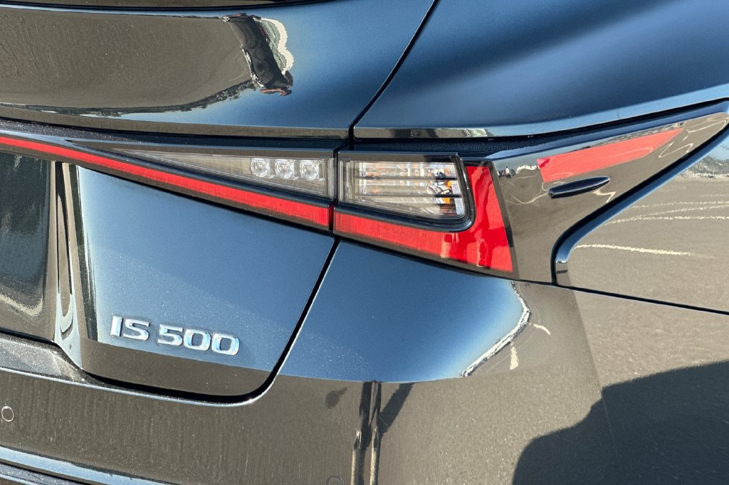 Used 2025 Lexus IS 500 RWD image 26