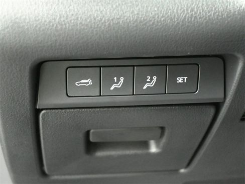 Used 2023 MAZDA CX-30 AWD 2.5 S w/ Premium Package image 5