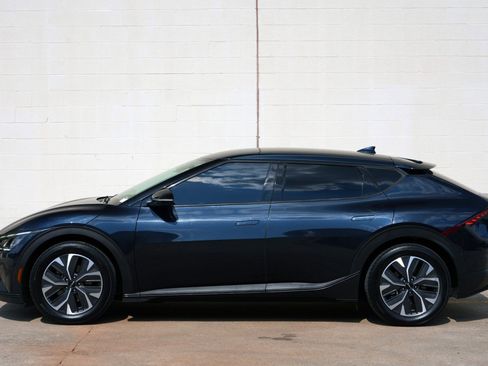 Used 2022 Kia EV6 Light RWD image 47