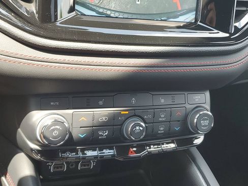 Certified 2024 Dodge Durango GT w/ Trailer Tow Group IV AWD/4WD image 28