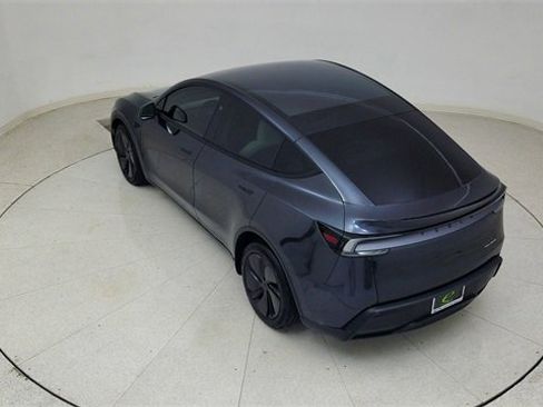 Used 2026 Tesla Model Y Long Range image 76