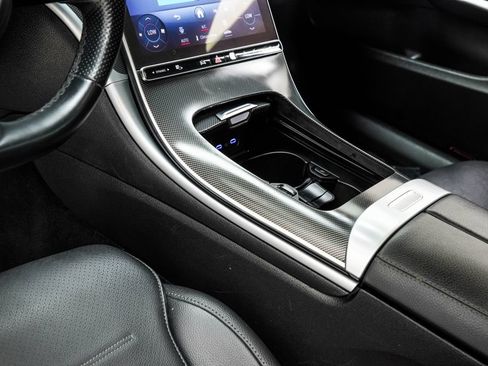 Used 2024 Mercedes-Benz C 300 Sedan image 21