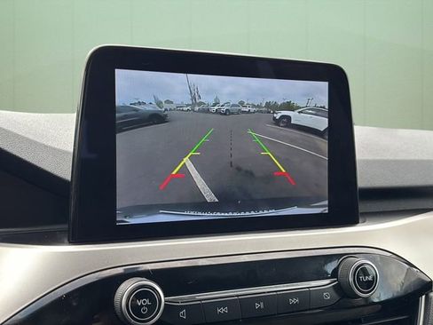 Used 2020 Ford Escape SE image 31