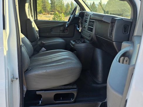 Used 2013 Chevrolet Express 3500 LS w/ Power Package image 18