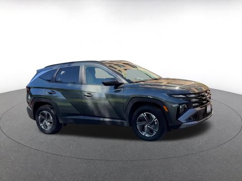 Used 2025 Hyundai Tucson Blue image 2