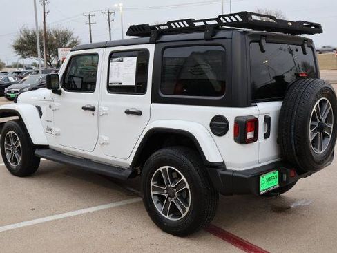 Used 2023 Jeep Wrangler Sahara image 10