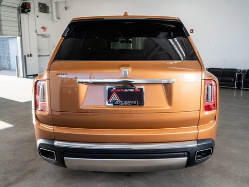 Used 2023 Rolls-Royce Cullinan w/ Cullinan Package image 7