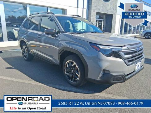 Certified 2025 Subaru Forester Premium image 1