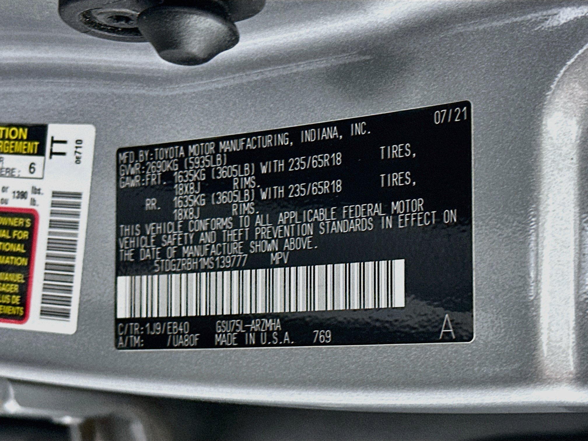 Used 2021 Toyota Highlander XLE AWD/4WD image 12