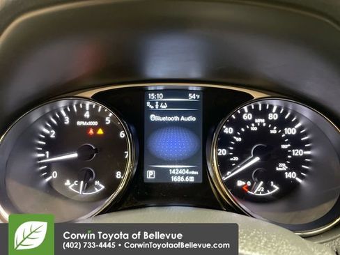 Used 2015 Nissan Rogue SL w/ SL Premium Package image 10