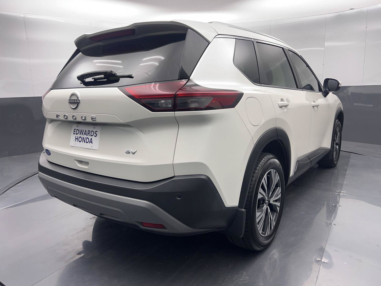 Used 2023 Nissan Rogue SV w/ SV Premium B Package FWD image 7