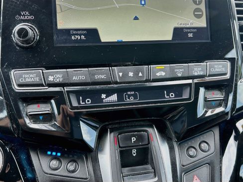 Used 2020 Honda Odyssey Elite image 34