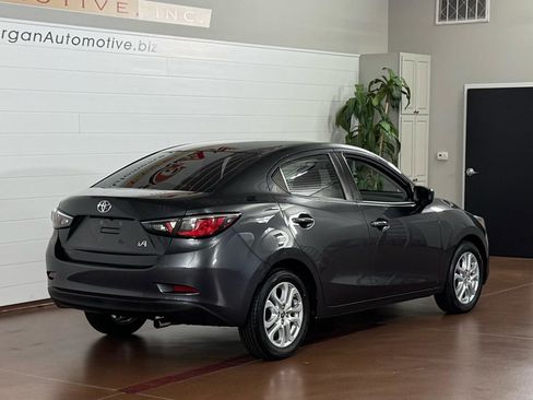 Used 2018 Toyota Yaris iA image 3