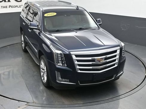 Used 2020 Cadillac Escalade Luxury AWD/4WD image 48