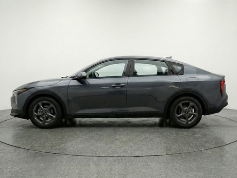 Used 2025 Kia K4 LXS image 5