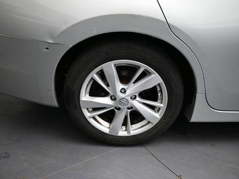 Used 2013 Nissan Altima 2.5 SV FWD image 15