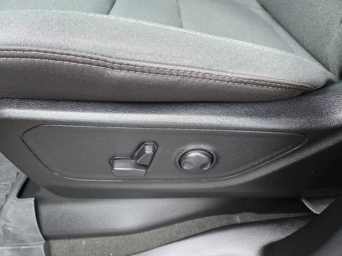 Used 2024 RAM 1500 Lone Star AWD/4WD image 11