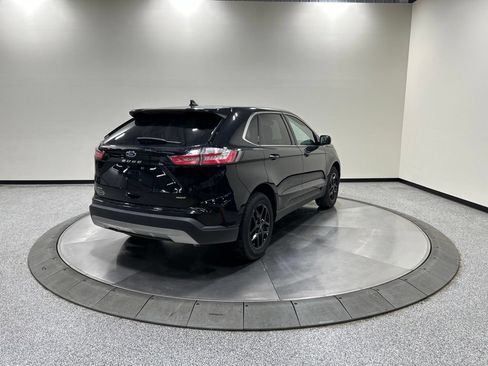Certified 2024 Ford Edge SEL w/ Convenience Package AWD/4WD image 7