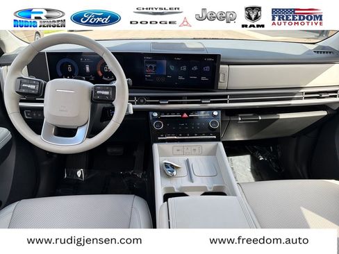 Used 2026 Hyundai Santa Fe SEL AWD/4WD image 12