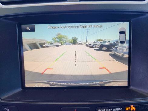Used 2016 Ford Explorer XLT w/ Equipment Group 202A AWD/4WD image 26