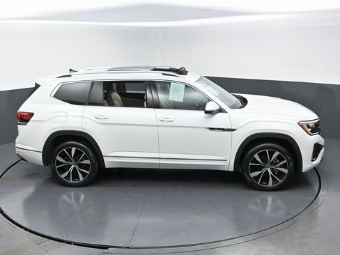 Used 2024 Volkswagen Atlas SEL Premium R-Line image 53