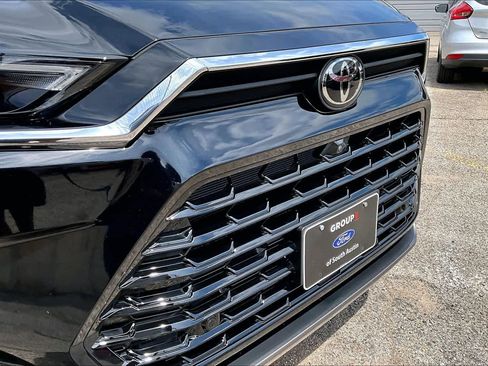 Used 2026 Toyota Grand Highlander FWD image 34