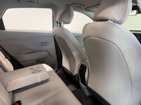 Used 2024 Hyundai Kona SEL image 14