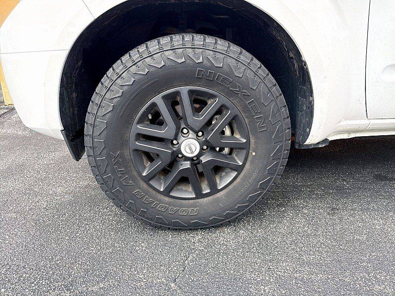 Used 2016 Nissan Frontier SV w/ SV Value Truck Package AWD/4WD image 22