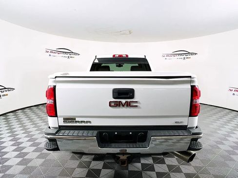 Used 2016 GMC Sierra 2500 SLT w/ Suspension Package, Off-Road image 7