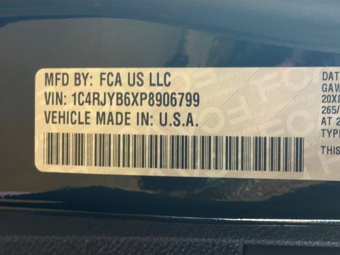 Used 2023 Jeep Grand Cherokee 30th Anniversary image 12