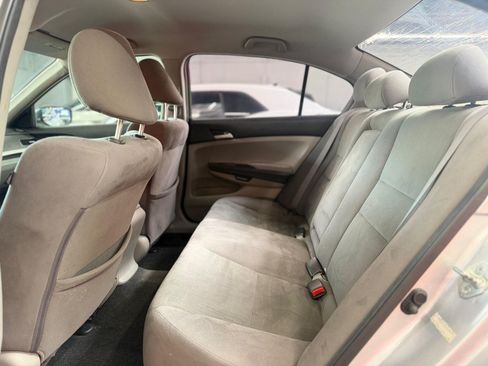 Used 2011 Honda Accord LX image 7