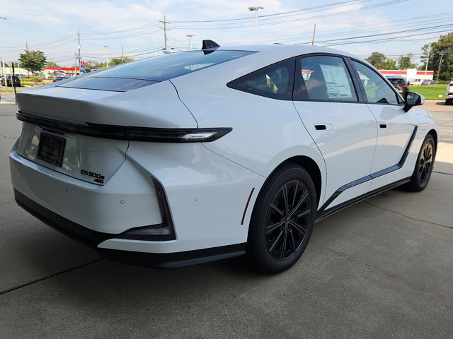 New 2026 Lexus ES 500e AWD/4WD image 4